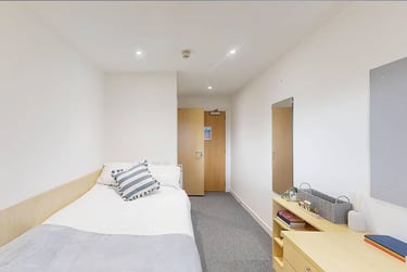 Classic Ensuite Plus - Image 2