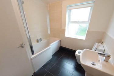 3 bed house, Cameron St, Kensington, Liverpool, L70EN - Image 11