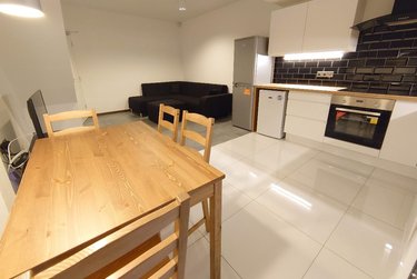 5 bed house, Cameron Street, Kensington, Liverpool, L70EN - Image 5