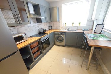 3 bed house, Halsbury Road, Kensington, Liverpool, L66DG - Image 1