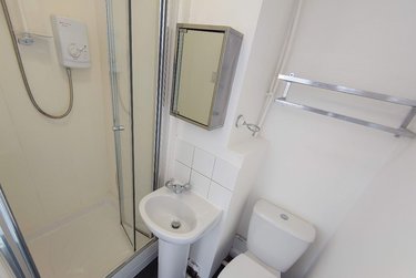 2 bed flat, Fairfield, Liverpool, L70JH - Image 2