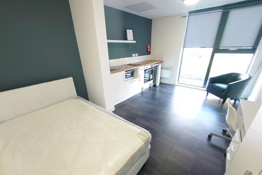 1 bed studio, 118-124 Edge Lane, Kensington, Liverpool, L75NH - Image 1