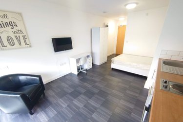 1 bed studio, 118-124 Edge Lane, Kensington, Liverpool, L75NH - Image 3