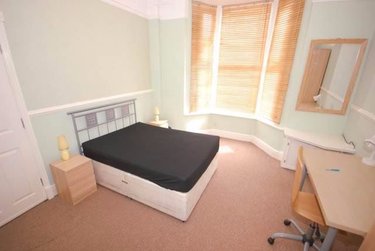 4 bed house, Holland Street, Fairfield, Liverpool, L70JQ - Image 3