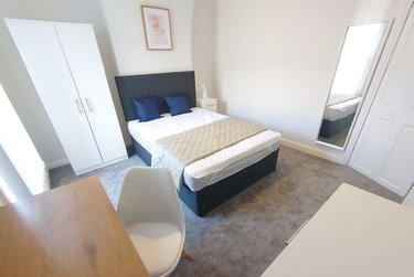 2 bed house, Renfrew Street, Low Hill, Liverpool, L78RB - Image 2