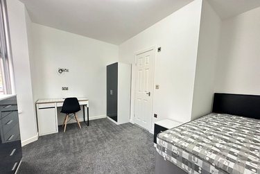 6 bed house, Edinburgh Road, Kensington, Liverpool, L78RF - Image 1