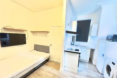 1 bed studio, Fairfield, Liverpool, L70JH - Image 4