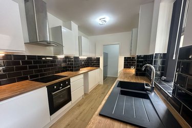 5 bed house, Stamford St, Kensington, Liverpool, L72PT - Image 1