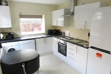 1 bed house, Bed 1, 28 Mallow Road, Kensington, Liverpool, L66BH - Image 1