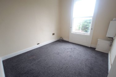 1 bed flat, Flat 3, 38 Woburn Hill, Stoneycroft, Liverpool, L136RL - Image 6