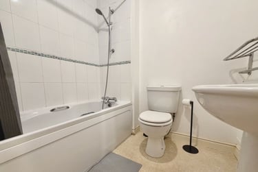 4 bed house, Roe Drive, Earlham, Norwich, NR58BT - Image 8