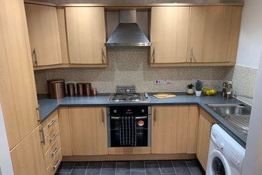 2 bed flat, 28 Old Oak Drive, West park, Leeds, LS165HB - Image 9