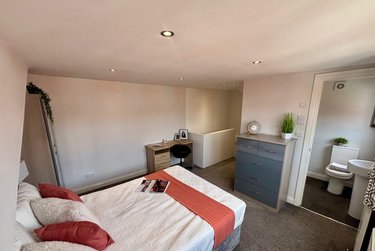 2 bed house, Harold Road, Hyde Park, Leeds, LS61PR - Image 7