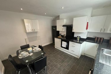 4 bed house, Granby Place, Headingley, Leeds, LS63BD - Image 1