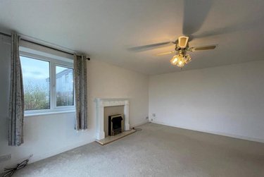 2 bed flat, Scholes Park Road, City Centre, Scarborough, YO126RA - Image 3