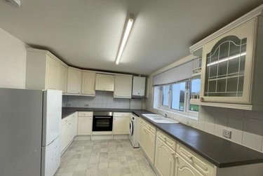 2 bed flat, Scholes Park Road, City Centre, Scarborough, YO126RA - Image 5