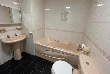 2 bed flat, Scholes Park Road, City Centre, Scarborough, YO126RA - Image 8