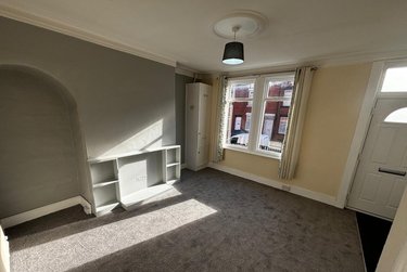 2 bed house, Longroyd Grove, Clarence Dock, Leeds, LS115HF - Image 2