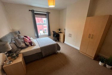 2 bed house, Glebe Avenue, Kirkstall, Leeds, LS53HN - Image 6