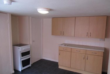 2 bed house, Longroyd Grove, Clarence Dock, Leeds, LS115HF - Image 2