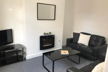 2 bed house, Kelsall Avenue, Hyde Park, Leeds, LS61RB - Image 7
