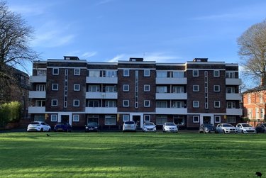 1 bed studio, Cumberland Court, Burley, Leeds, LS63BN - Image 6