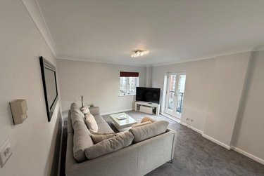 2 bed flat, Langton's Wharf, Clarence Dock, Leeds, LS27EF - Image 3