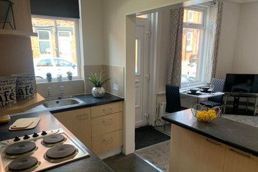 2 bed house, Harold Road, Hyde Park, Leeds, LS61PR - Image 6