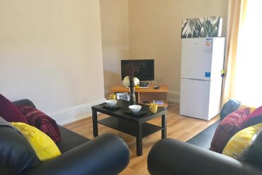 2 bed flat, Ridgeway House, Rampart Road, Leeds, LS62DZ - Image 13