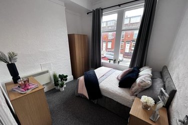 1 bed flat, 4a Brentwood Grove, Armley, Leeds, LS122DB - Image 2
