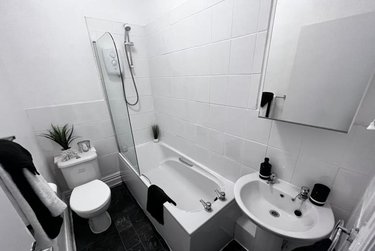 1 bed flat, 4a Brentwood Grove, Armley, Leeds, LS122DB - Image 4
