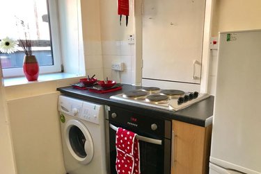 1 bed studio, Cumberland Court, Burley, Leeds, LS63BN - Image 6