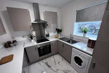 2 bed flat, The Cricketers, Kirkstall, Leeds, LS53RL - Image 2
