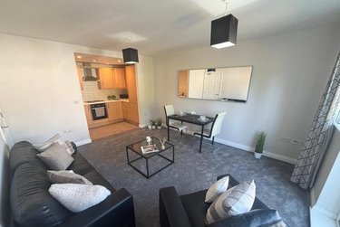2 bed flat, 28 Old Oak Drive, West park, Leeds, LS165HB - Image 4