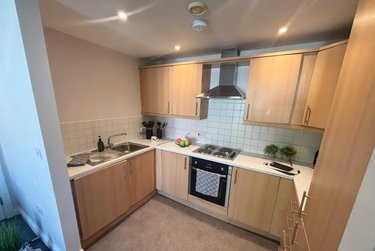 2 bed flat, 28 Old Oak Drive, West park, Leeds, LS165HB - Image 6