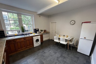 1 bed house, 24 Cumberland Road, Hyde Park, Leeds, LS62EF - Image 1