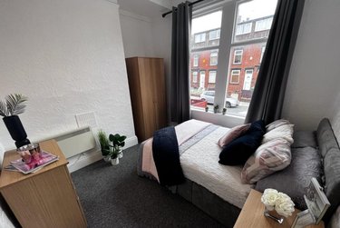 1 bed flat, 4a Brentwood Grove, Armley, Leeds, LS122DB - Image 2