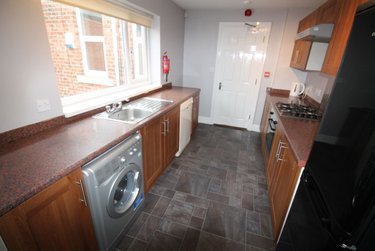 5 bed house, Helmsley Road, Jesmond Vale, Newcastle, NE21PP - Image 3