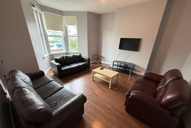6 bed house, Rothbury Terrace, Heaton, Newcastle, NE65XH - Image 2