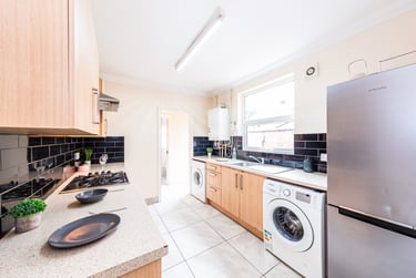 4 bed house, Hazel Street, City Centre, Leicester, LE27JN - Image 2