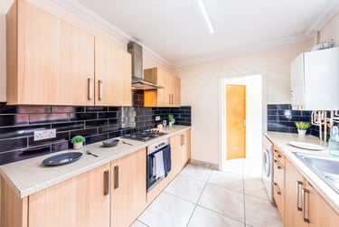 4 bed house, Hazel Street, City Centre, Leicester, LE27JN - Image 1