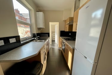 3 bed house, Herschell Street, Victoria Park, Leicester, LE21LE - Image 2