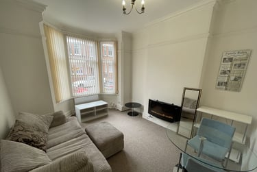 1 bed flat, Stretton Road, City Centre, Leicester, LE36BL - Image 2