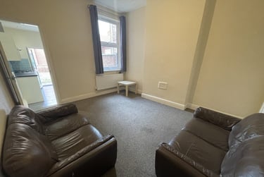 3 bed house, Ullswater Street, City Centre, Leicester, LE27DU - Image 2