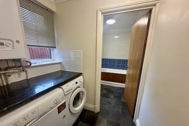 3 bed house, Knighton Fields Road East, Knighton, Leicester, LE26DR - Image 3