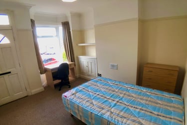 3 bed house, Knighton Fields Road East, Knighton, Leicester, LE26DR - Image 8
