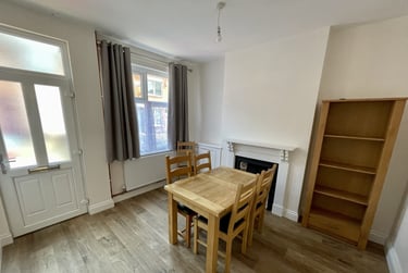 2 bed house, Wolverton Road, City Centre, Leicester, LE32AJ - Image 3