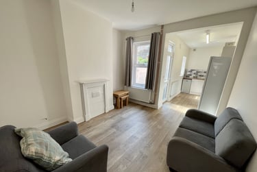 2 bed house, Wolverton Road, City Centre, Leicester, LE32AJ - Image 4