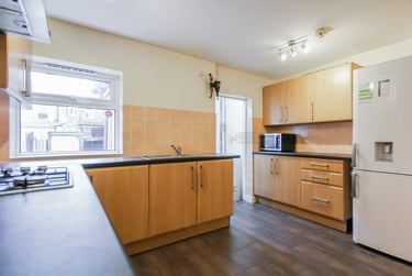 5 bed house, Teignmouth Road, Selly Oak, Birmingham, B297BA - Image 1