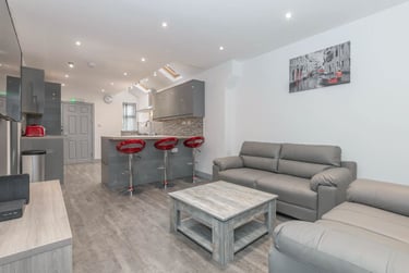 6 bed house, Dawlish Road, Selly Oak, Birmingham, B297AR - Image 3